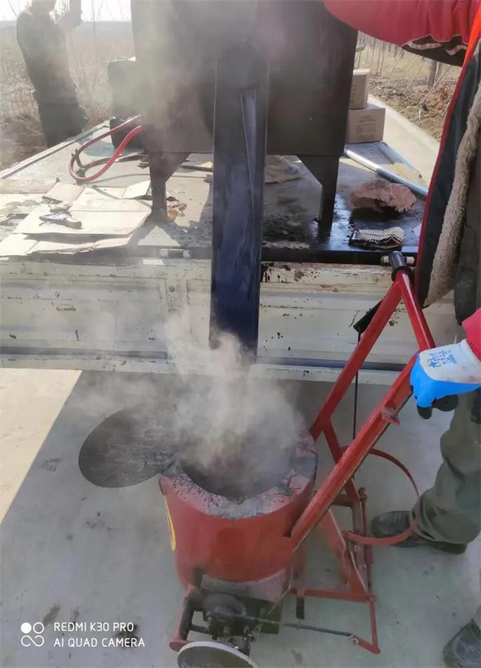 灌封胶生产厂家千千 粉丝 23 获赞 63 关注 石家庄路面灌缝胶工厂选
